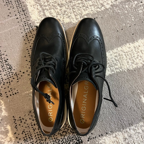 Cole Haan Original Grand Wingtip Oxford - Picture 6 of 6